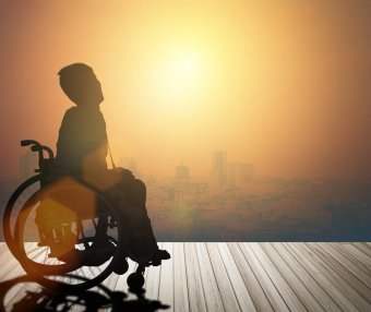 案例说保险：年均花费6000，理赔将近120万，换个其他保险公司可能一分都不赔